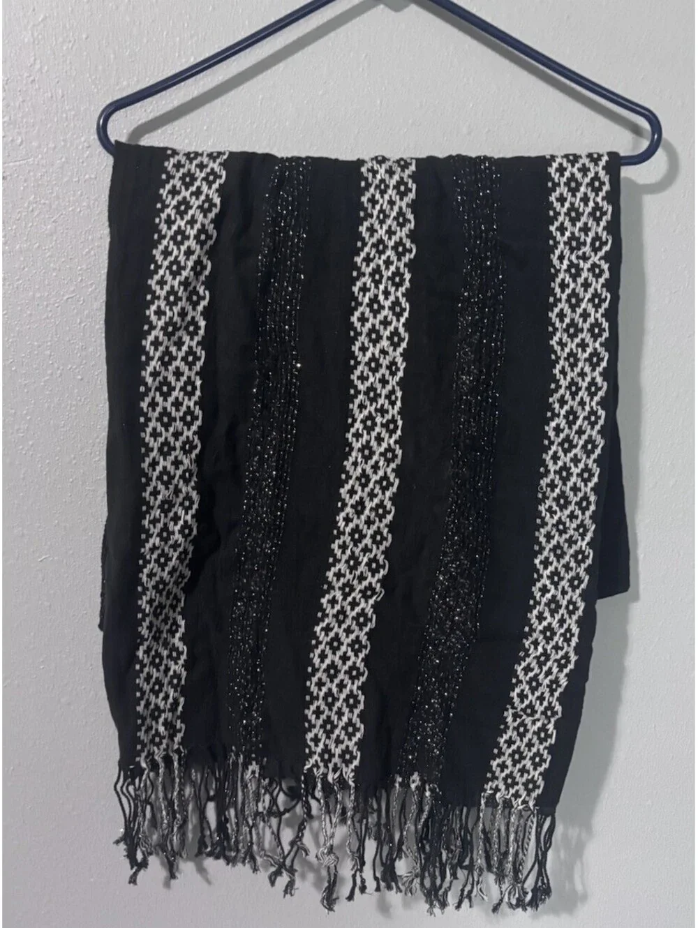 Steve Madden Black White And Silver Scarf